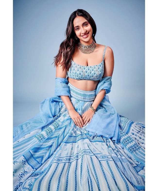 Akansha Ranjan Kapoor Latest Instagram Photos